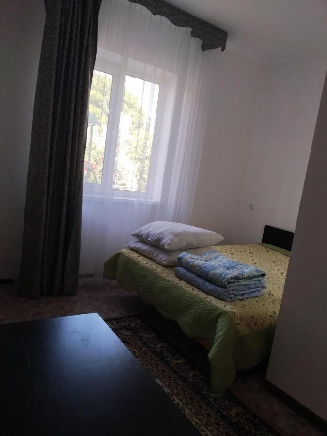Guest House Arbat Cholpon-Ata Bagian luar foto