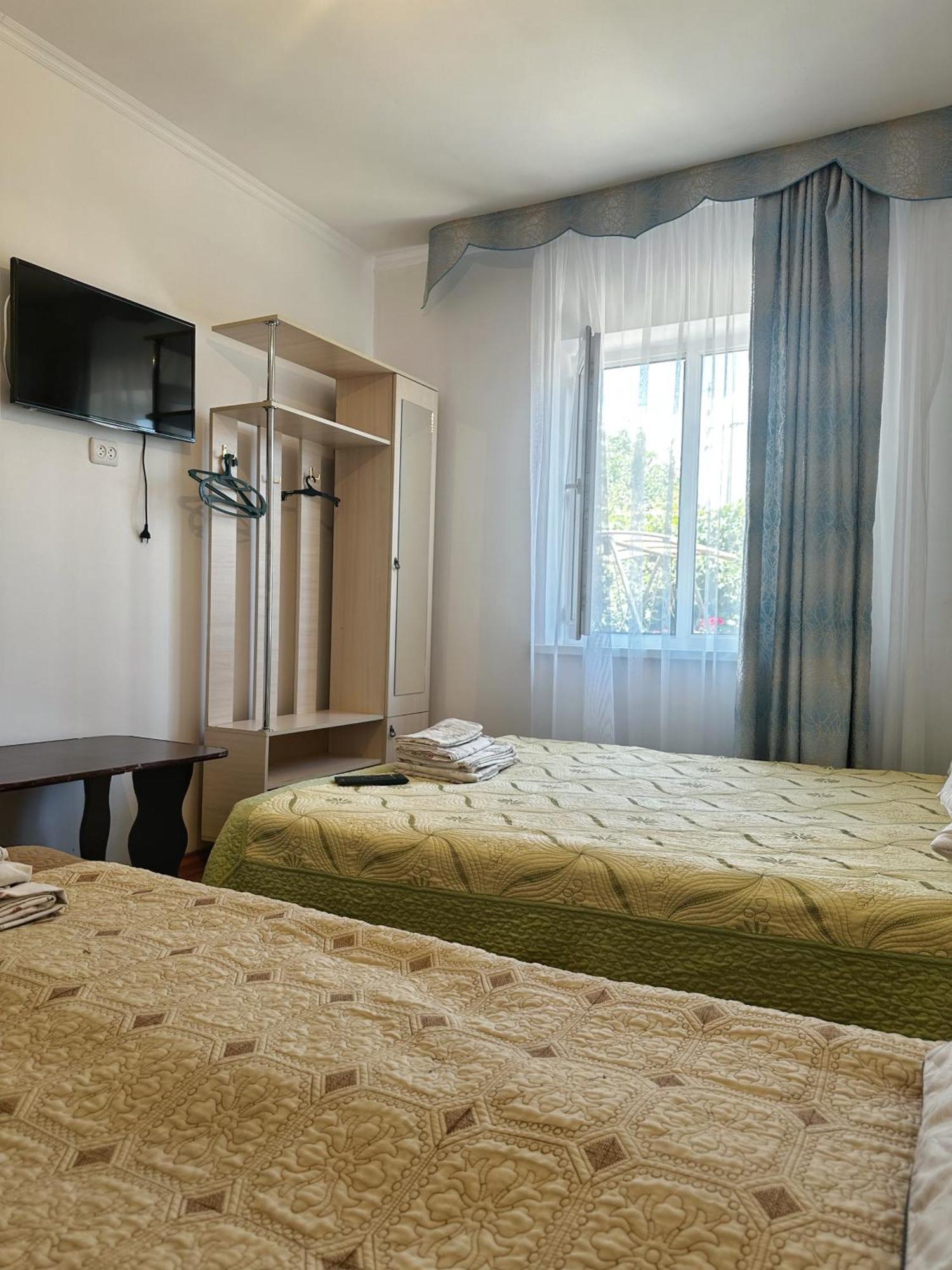 Guest House Arbat Cholpon-Ata Bagian luar foto