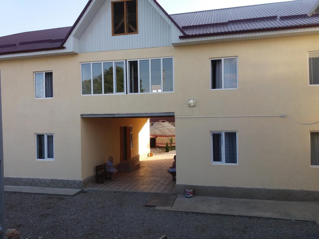 Guest House Arbat Cholpon-Ata Bagian luar foto